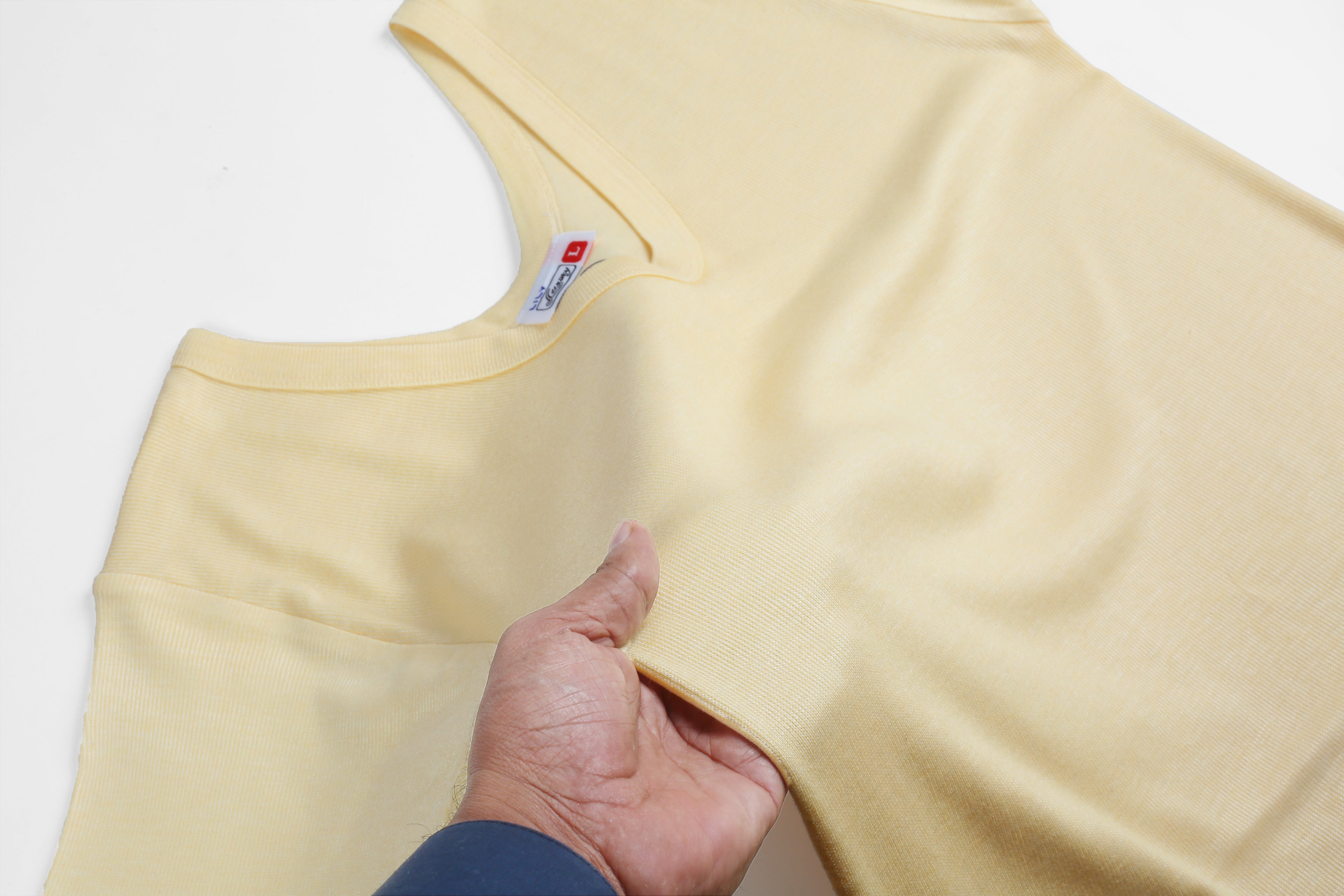 Women yellowish warmer top short sleeve 505